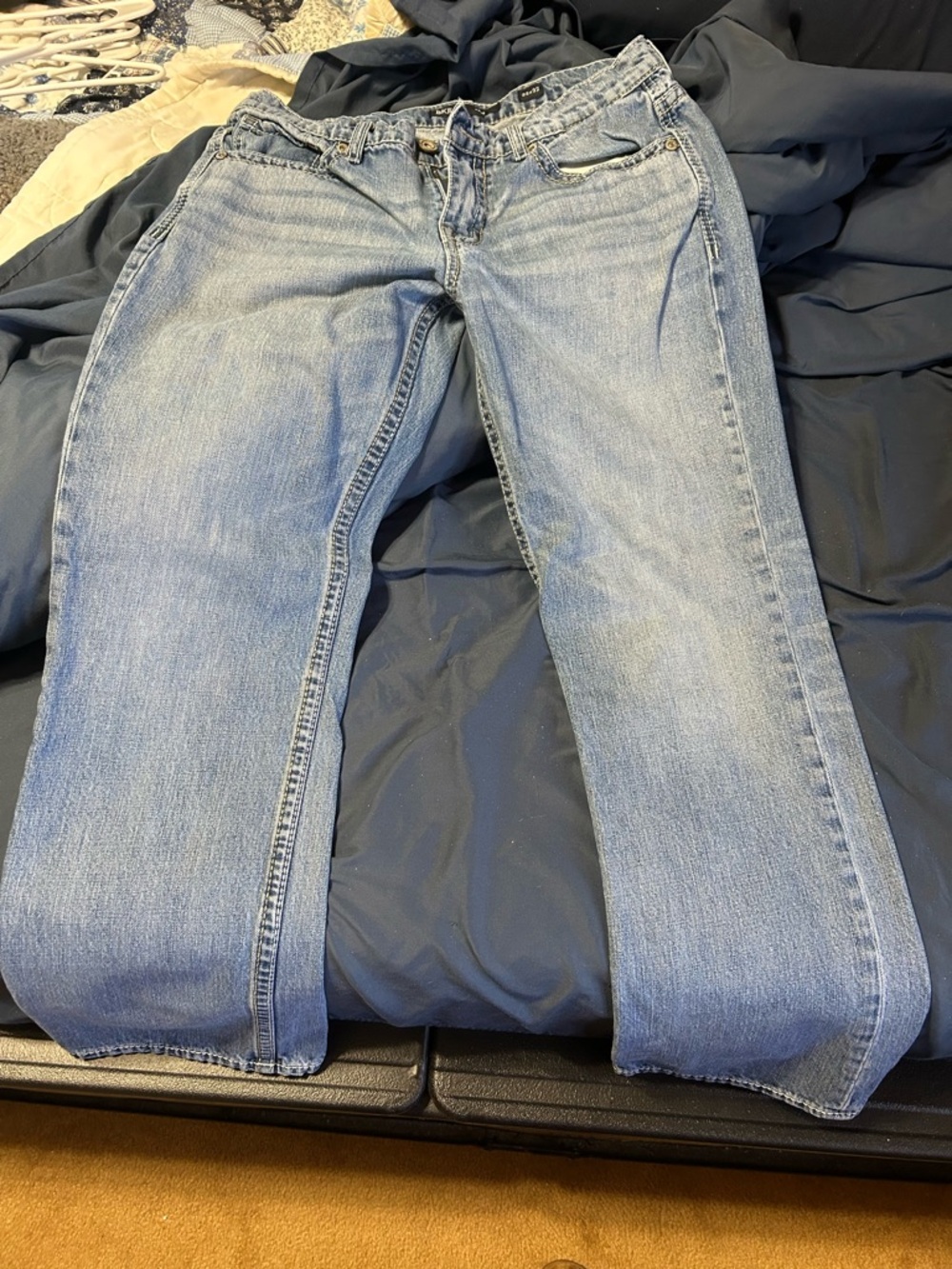 BKE Men's Relaxed Light Blue Jeans